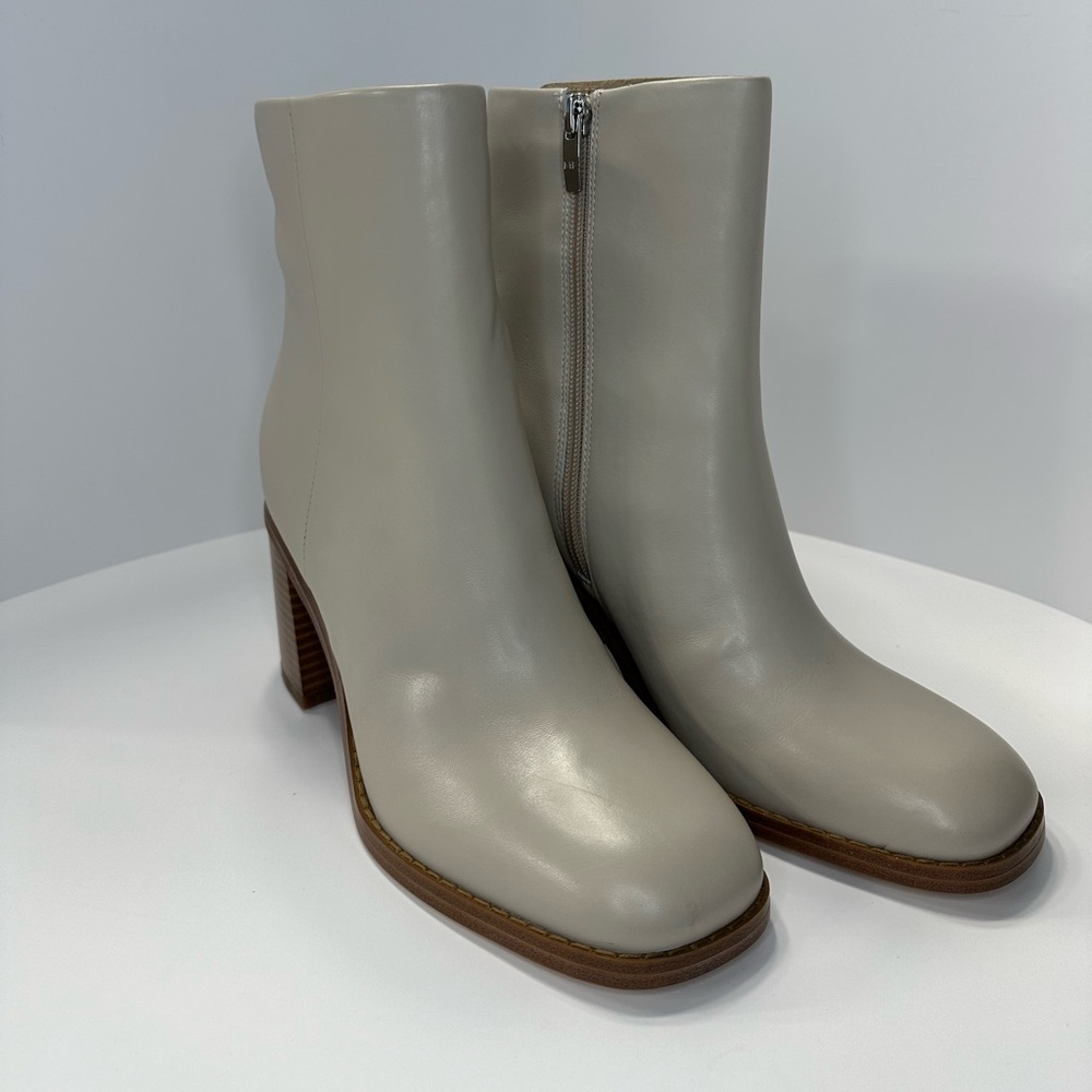 Marc Fisher-Lysia Bootie Size 8 New with Box